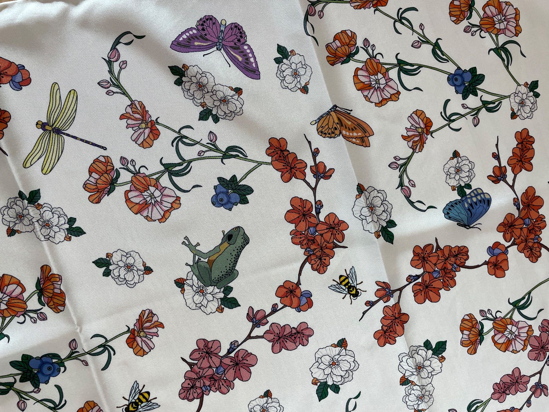 Furla Foulard & Sciarpe: Carree Furla Seide 90x90 – Usato da Gasel venduto da Federscharnier 2