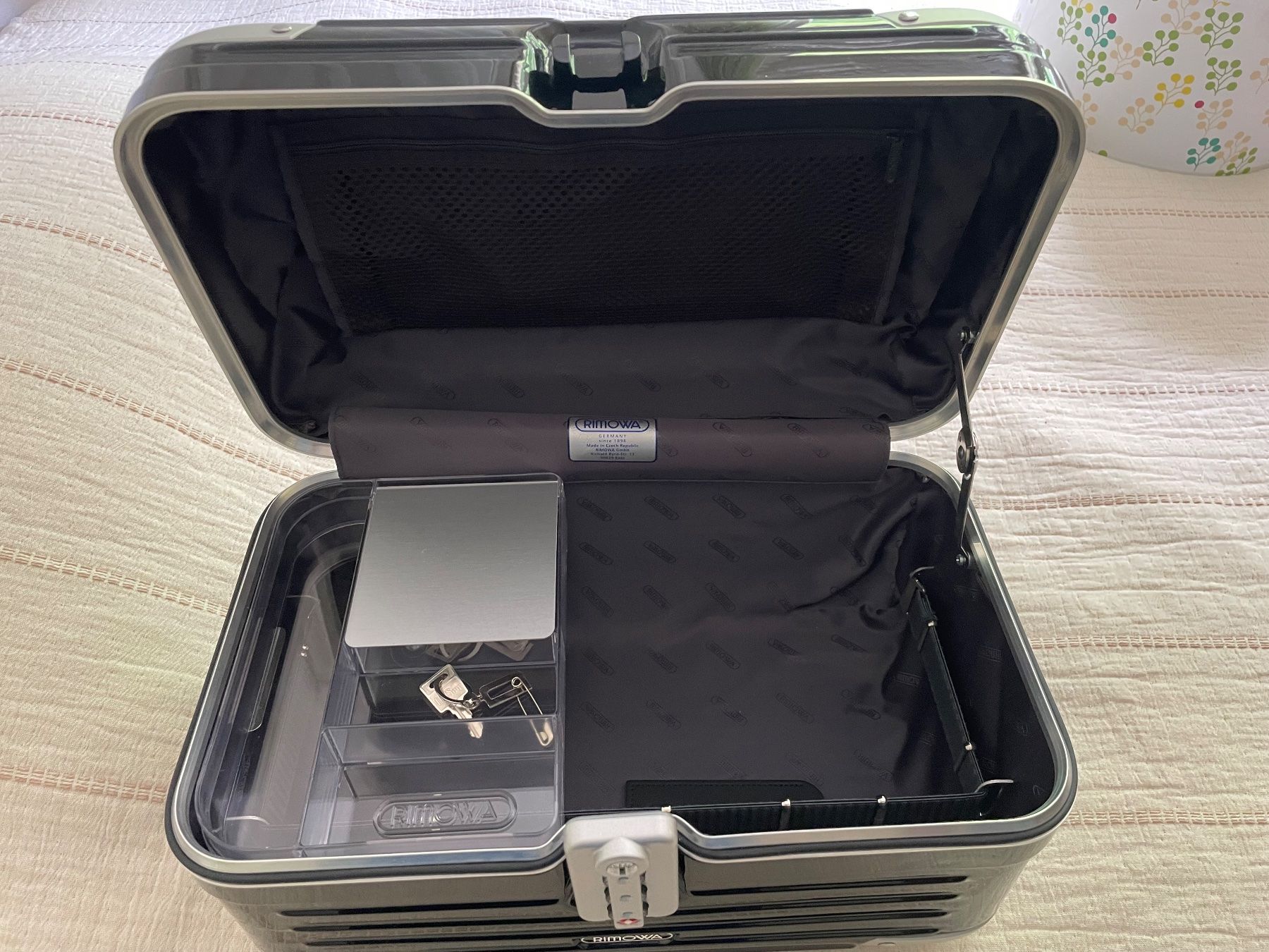 Rimowa Valigie: Rimova Beauty Case – Usato da Köniz venduto da Papabaer 1