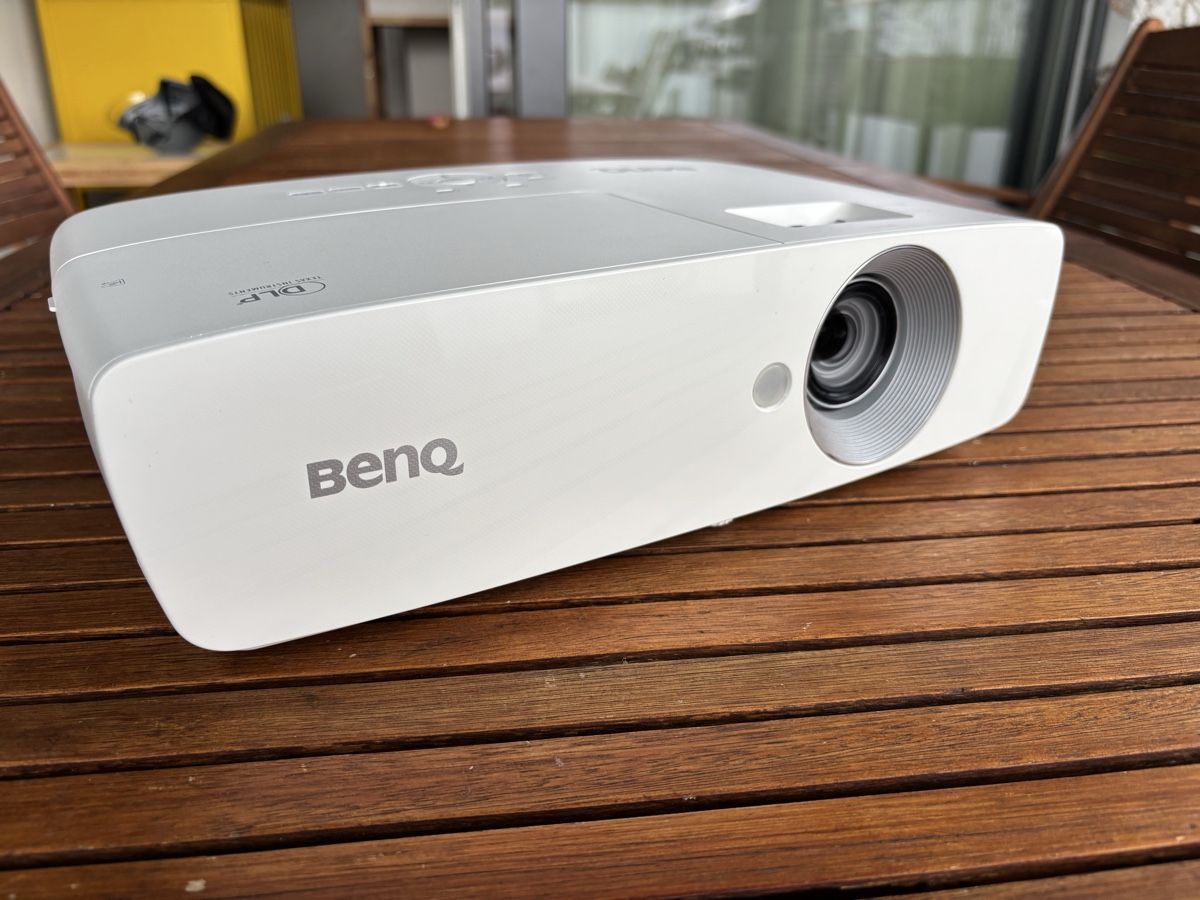 BenQ Proiettori: BENQ w1090 – Usato da Yverdon-les-Bains venduto da fla_wf2w 1