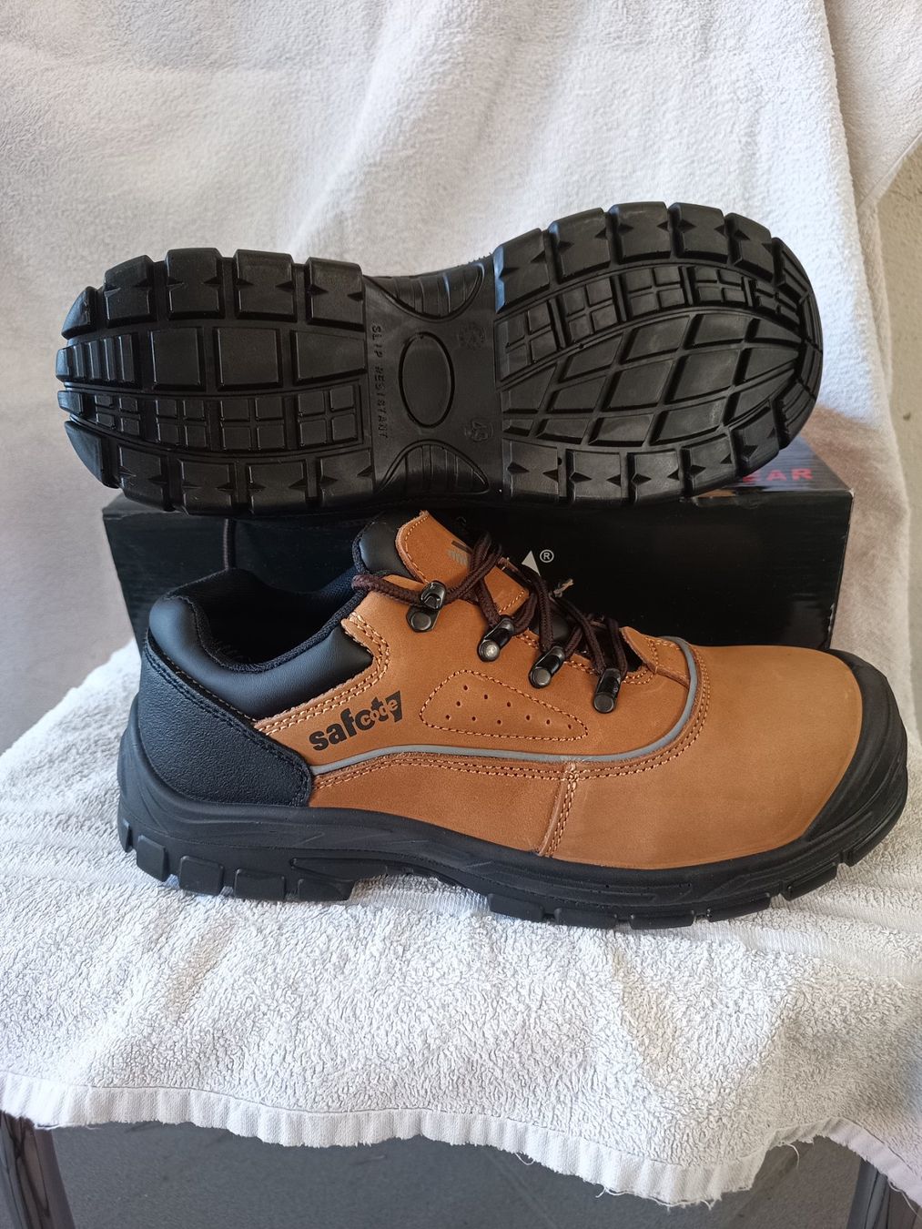 Herrenschuhe: Arbeitsschuhe / Sicherheitsschuhe S3 43 – Neu und originalverpackt aus Oberegg von 19franzi94 3