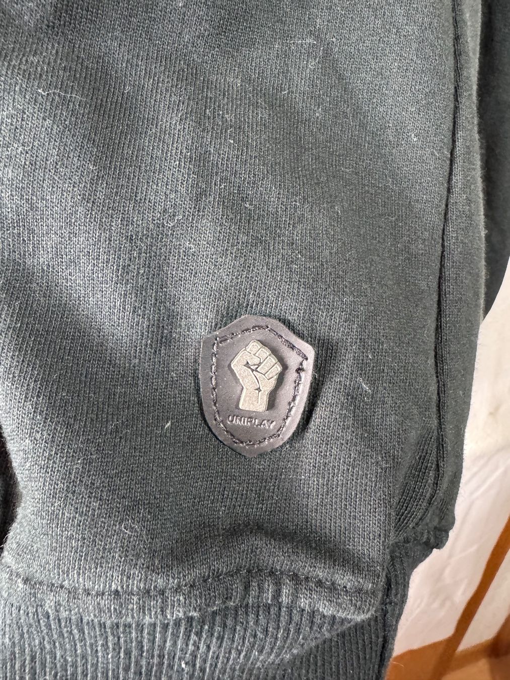 Maglioni & Felpe: Schwarzer Pullover von Uniplay Gr. M 100% Baumwolle – Usato da Grosswangen venduto da second_hand_dress 2