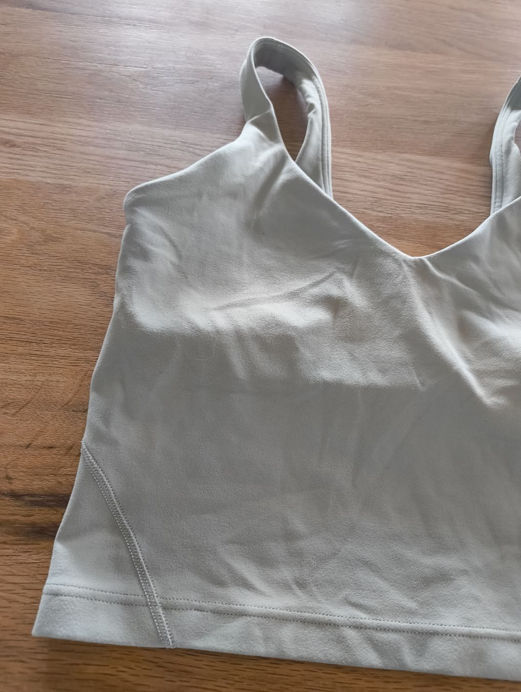 Lululemon Top: Lululemon Align Top Gr. 6 Farbę Jade Gray – Usato da Stein am Rhein venduto da DaOhana 3