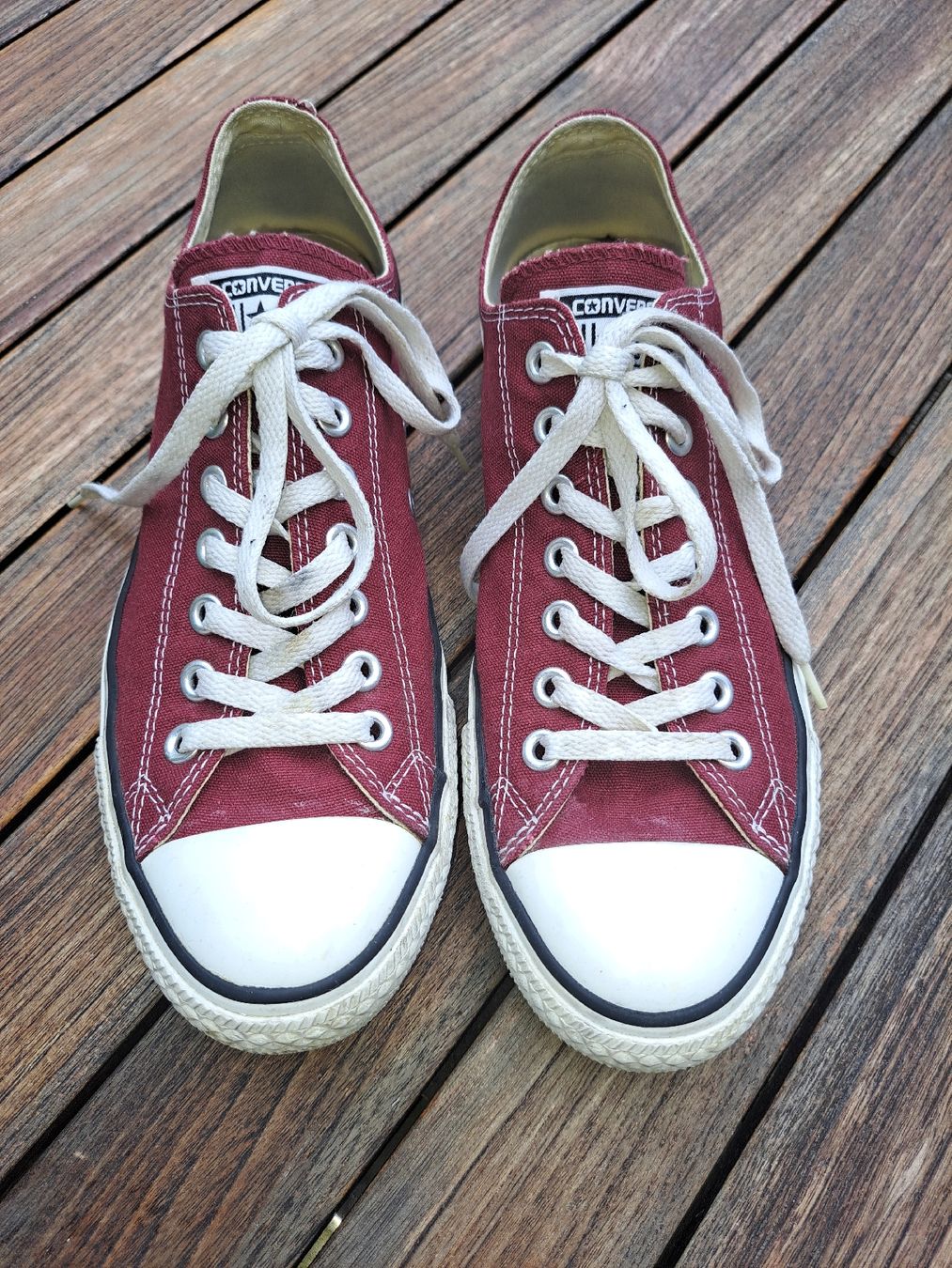 Converse Chaussures hommes: Converse All Star Sneaker Weinrot Grösse 42,5 – D'occasion à Pfäffikon SZ par eri_7mwm
