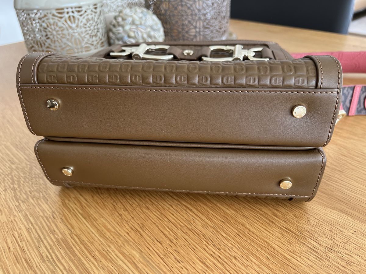 Aigner Borse da donna: Aigner Tasche – Usato da Döttingen venduto da Steinklopferin 3