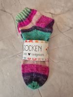 Bunte Sneakers Gr. 38/39- Hand gestrickt- Neu