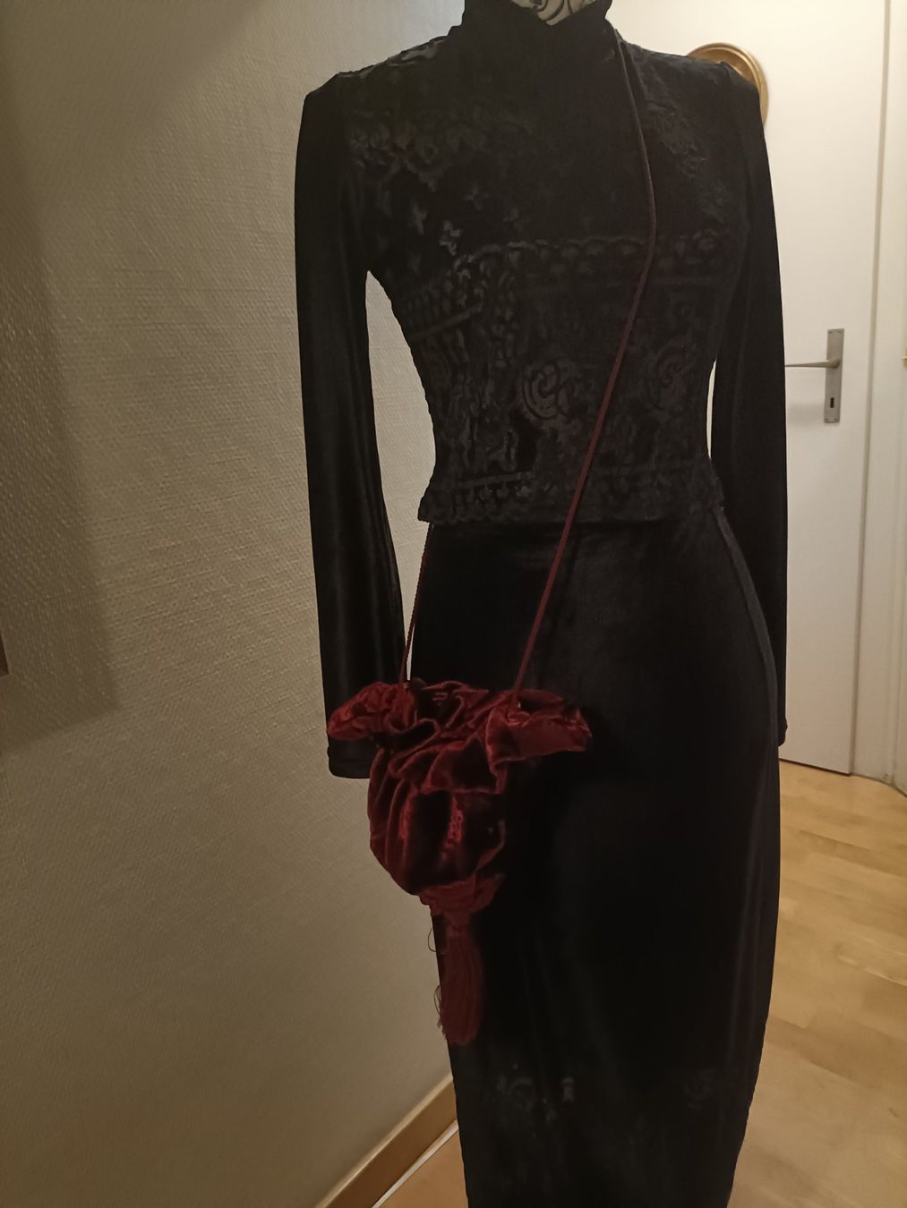 Kleider: Zweiteiler Sinequanone – Gebraucht aus Schaffhausen von sim_j822 3