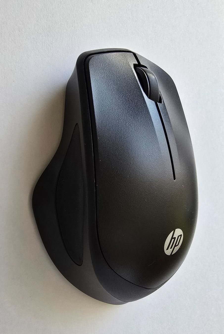 Hewlett Packard Mouse: HP 280 Silent Wireless Maus – Nuovo (secondo la descrizione) da Zürich venduto da pfo_tjp8 3