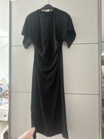 Elegantes Zara Kleid, Grösse M, perfekt für den Sommer!