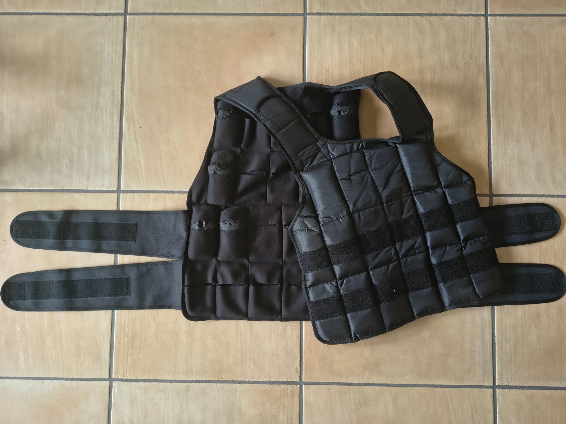 Manubri & Pesi: Gewichtsweste 30kg – Usato da Fällanden venduto da ro_marti 2