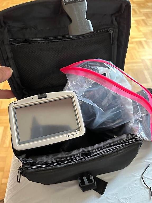 Navigatori: Tomtom Navi gerät – Usato da Schöftland venduto da Stella