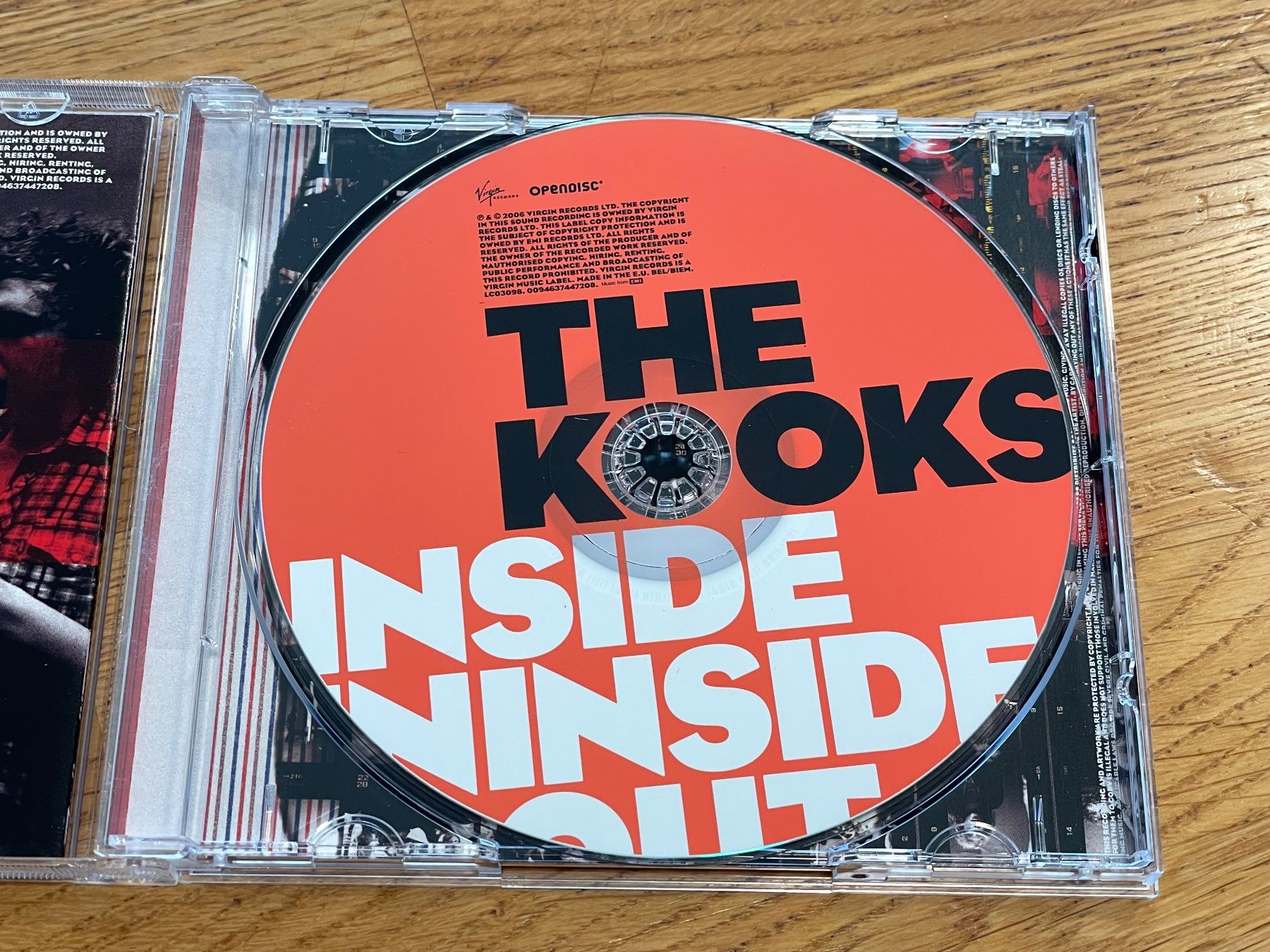 CD: The Kooks – Inside In Inside Out – Usato da Muri b. Bern venduto da AdidasCollector 1