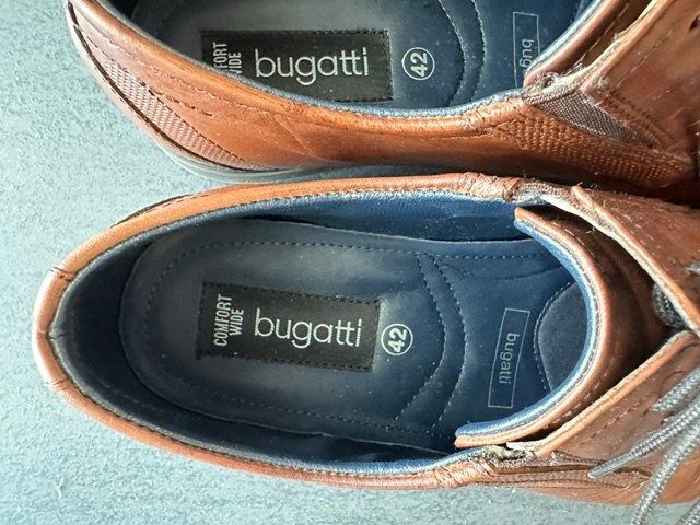 Bugatti Scarpe da uomo: Herren Schuhe Leder braun Grösse 42 bugatti, Originalkarton – Usato da Feldbach venduto da CDF10 3