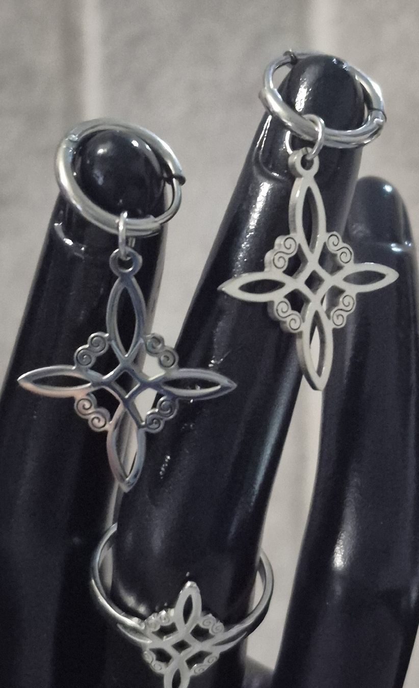 Sonstiger Schmuck: Set gioielli acciaio nodo celtico donna – Neu (gemäss Beschreibung) aus Giubiasco von Stefaniav 2
