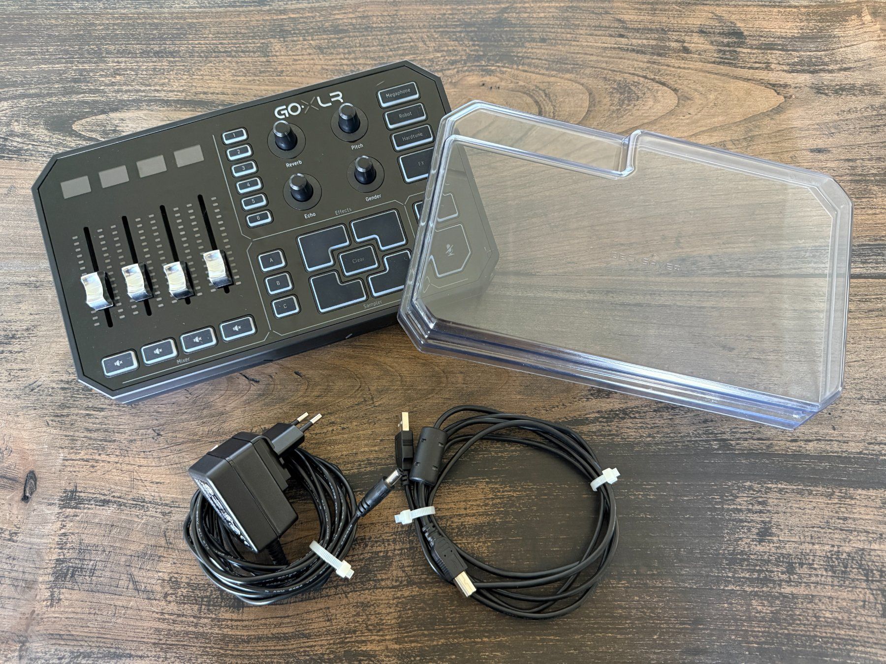 TC Helicon Console di mixaggio: TC Helicon GO XLR USB-Audiointerface mit 4-Kanel-Mixer – Usato da Gachnang venduto da JohnnyBeGood88 9