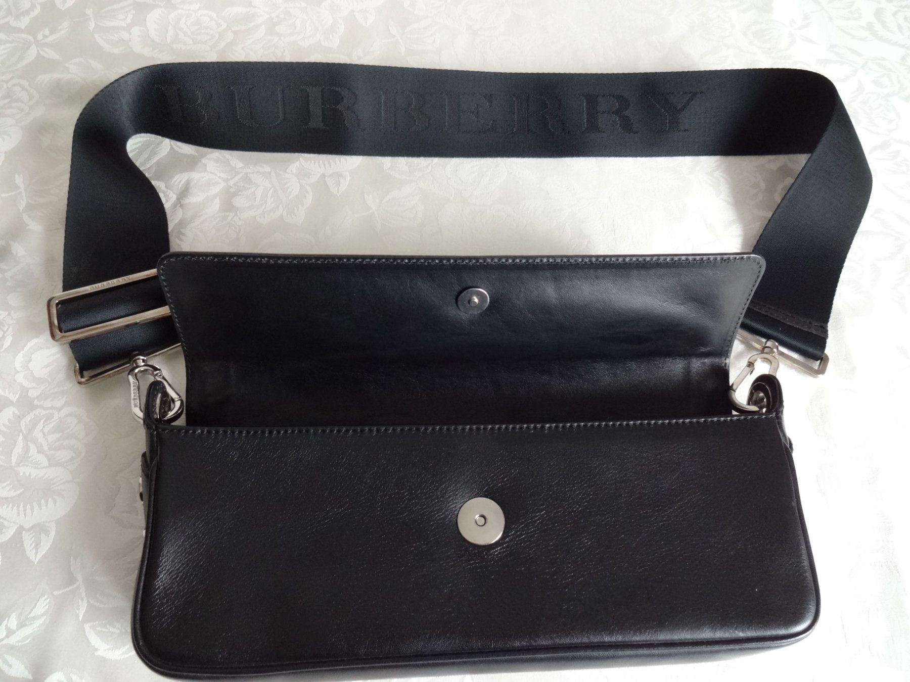 Burberry Borse da donna: Orig. "" BURBERRY "" Echtleder Umhängetasche – Usato da Frauenfeld venduto da rey06 5