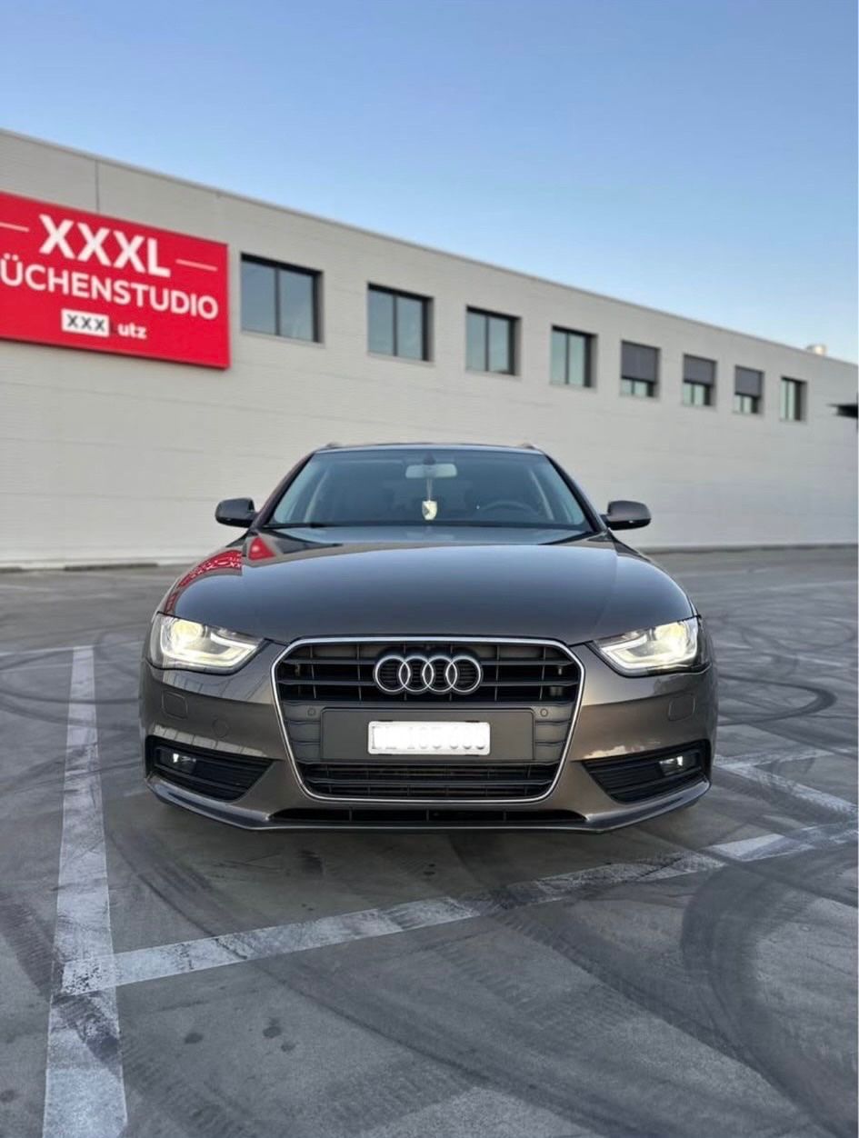 Audi Automobili: Audi A4 Avant - Schaltgetriebe – Usato da Pratteln venduto da Niki_12 2
