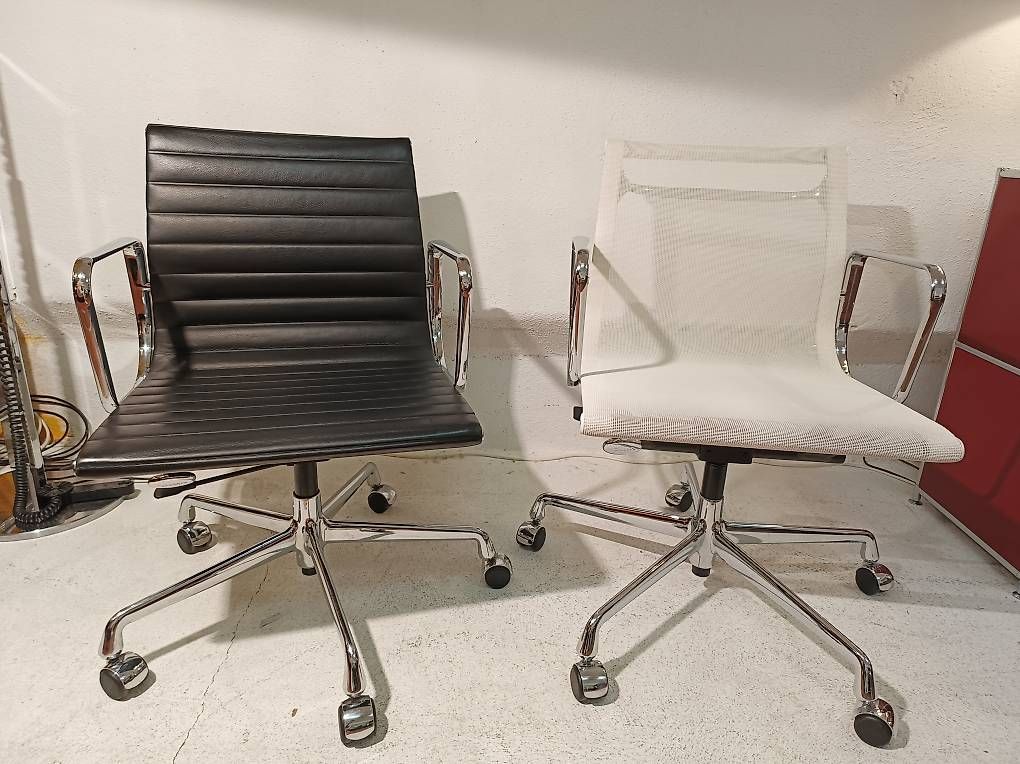 Vitra Sedie: 1 von 3 Vitra Eames Aluchair EA 117 netz weiss – Usato da Zürich venduto da style-and-design.zh 6