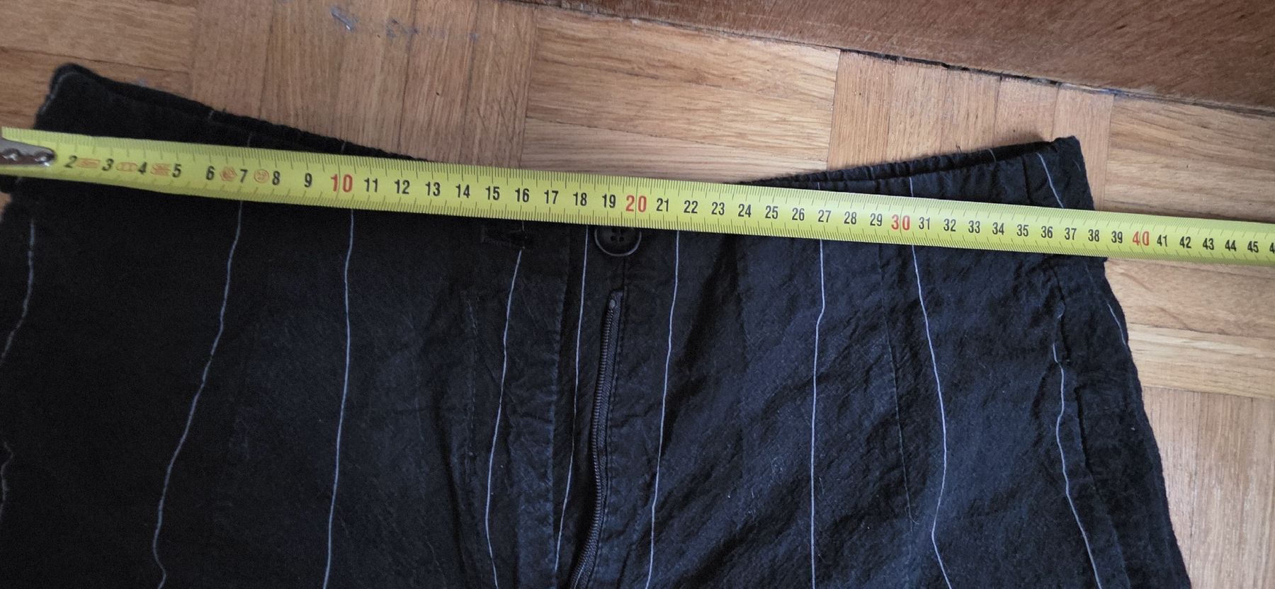 Pantaloni: pantalon 3/4 noir rayures – Usato da Yverdon-les-Bains venduto da van_dq65 3