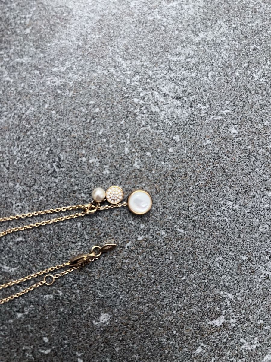 Fossil Catenine: FOSSIL Kette Rosé Gold mit Anhängern – Usato da Dübendorf venduto da CaBer 2