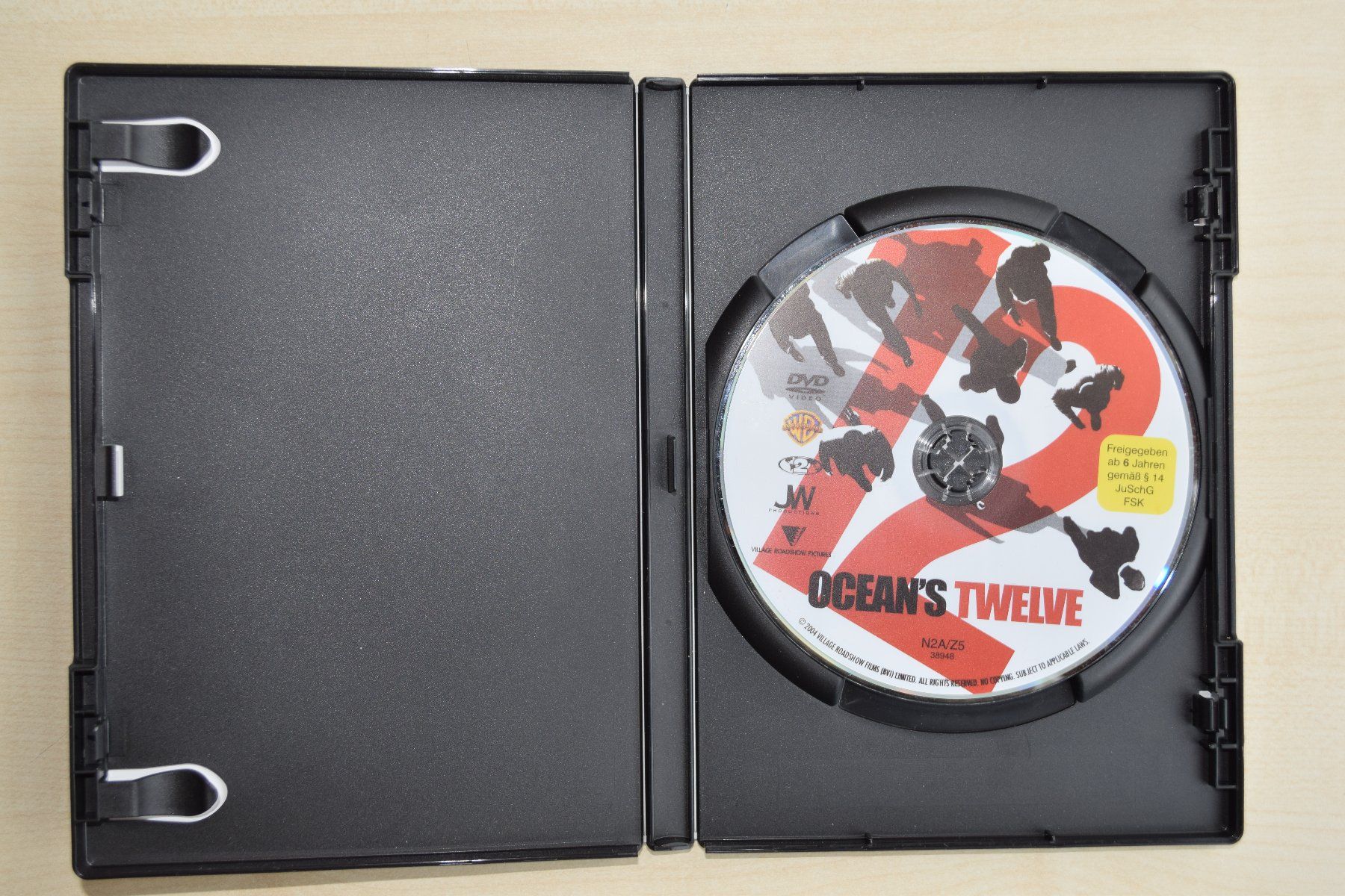 Tutti i DVDs: OCEAN'S TWELVE (204) – Usato da Reutigen venduto da DONDON55 3