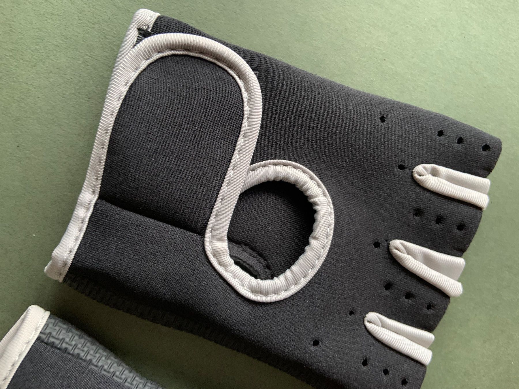Guanti & manicotti: Velohandschuhe M oder L – Nuovo e nell'imballaggio originale da Laufen venduto da Bellebellezza 7