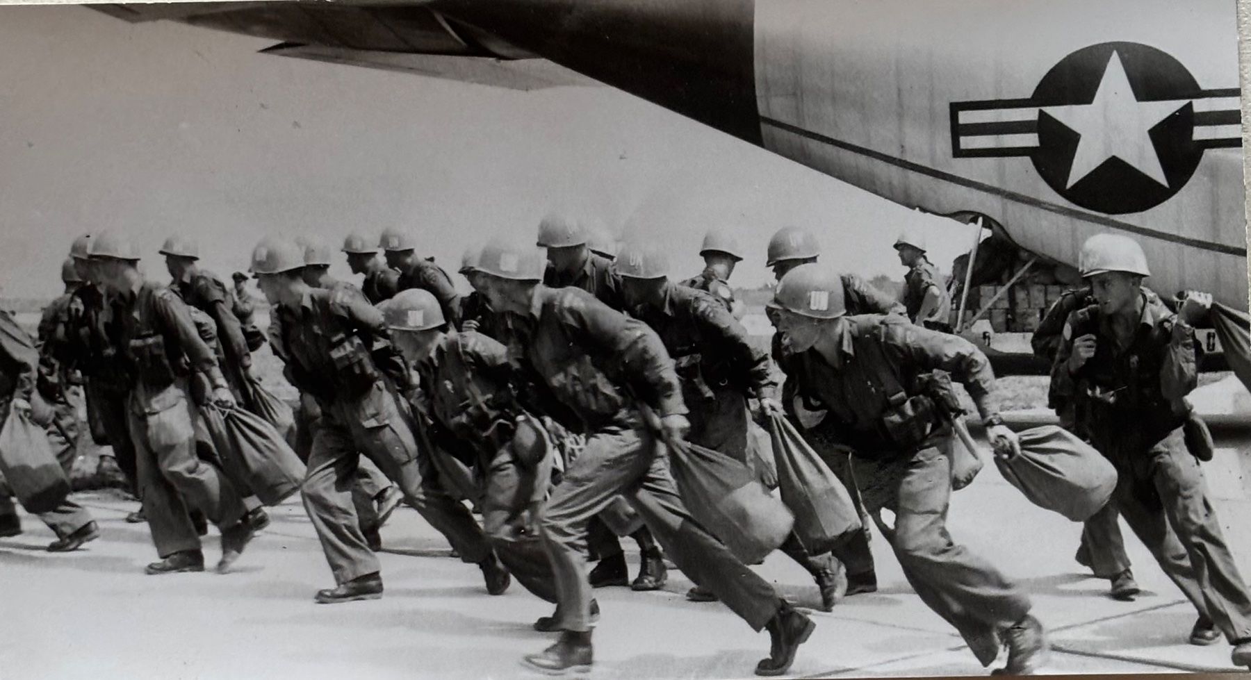 Foto & Immagini: Pressefoto - US Army, USA – Usato da Frauenfeld venduto da Merk52