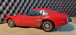 AUTOart Millenium 79547 Toyota 2000GT 1/18