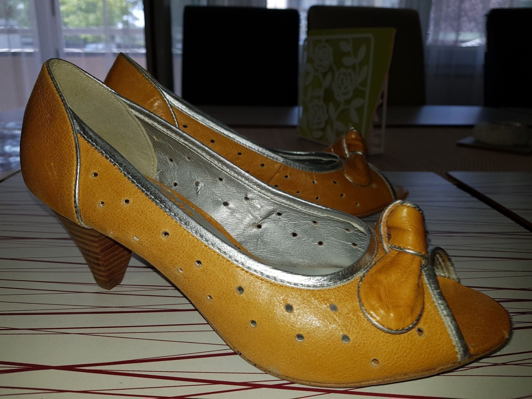 Scarpe da donna: Chaussures ORIZONTE pointure 37 neuve – Nuovo (secondo la descrizione) da Cossonay-ville venduto da Super-Price-Quality 2