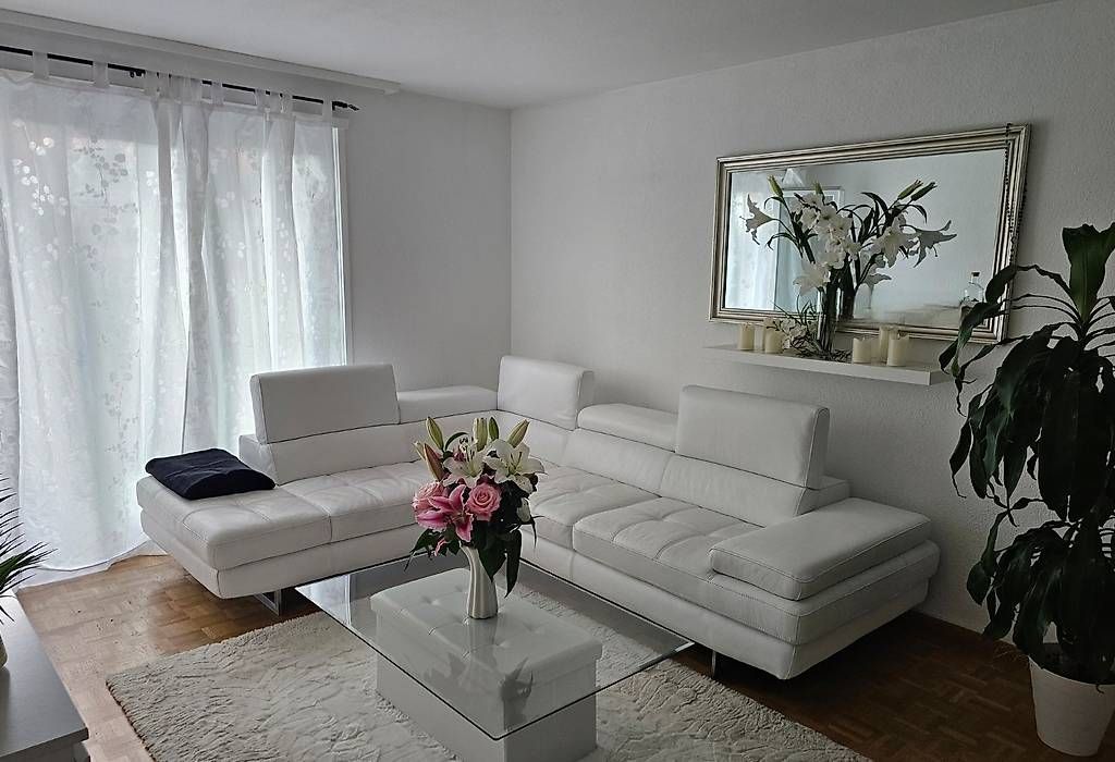 Divani: Grand Canapé  en cuir blanc  – Usato da Yverdon-les-Bains venduto da man_6pyy 2