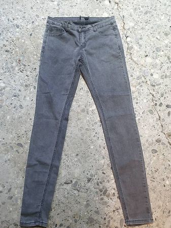 Lässige Skinny Jeans Gr. W30 FB SISTER Grey