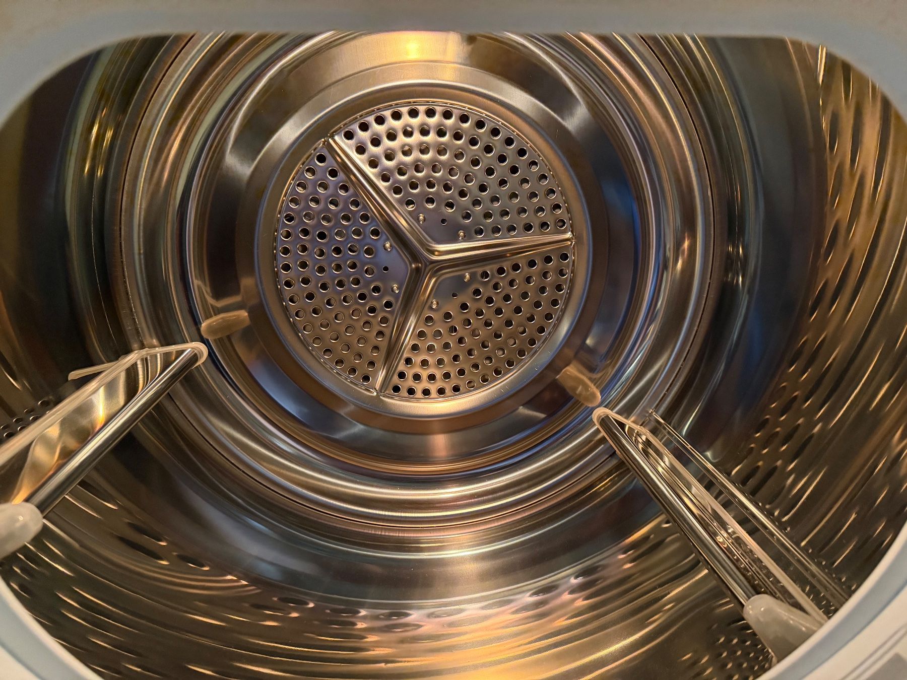 AEG Asciugatrici: Sèche-linge AEG 7kg Mod TP7040TWF bon état – Usato da Chandonne (Liddes) venduto da ISABI-1 3