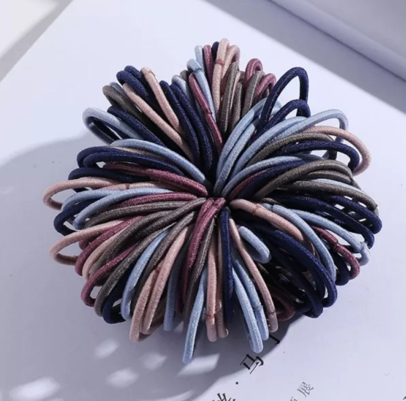 Accessori per capelli: Élastiques à cheveux. 100 pièces. Multicolore – Nuovo e nell'imballaggio originale da Eysins venduto da pro_7lnq 2