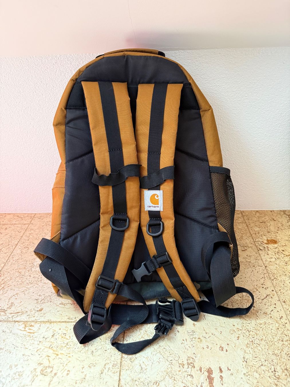 Carhartt Zaini: Carhartt WIP Kickflip Backpack – Usato da Worb venduto da le_castor 1
