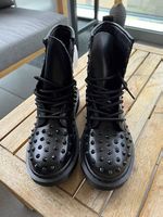 Vendo scarpa anfibio borchiato N.36