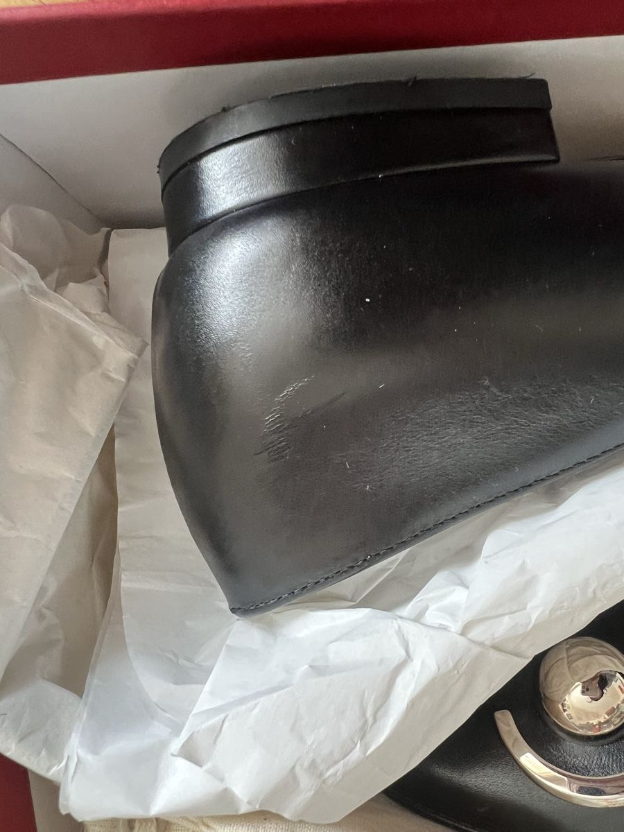 Salvatore Ferragamo Damenschuhe: black salvatore ferragamo pumps – Gebraucht aus Wettingen von car_gl6y 5