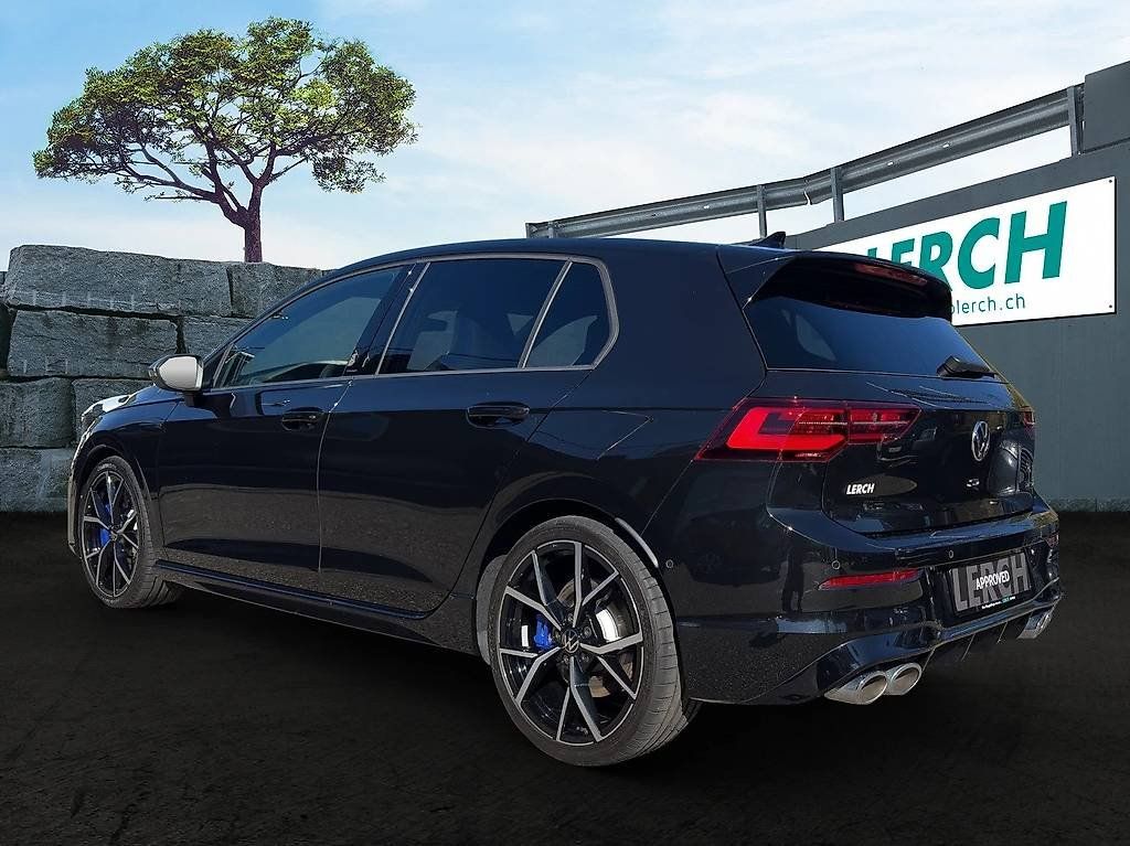 VW Automobili: VW Golf VIII 2.0 TSI R DSG 4motion – Usato da Langenthal venduto da Goergens10 2
