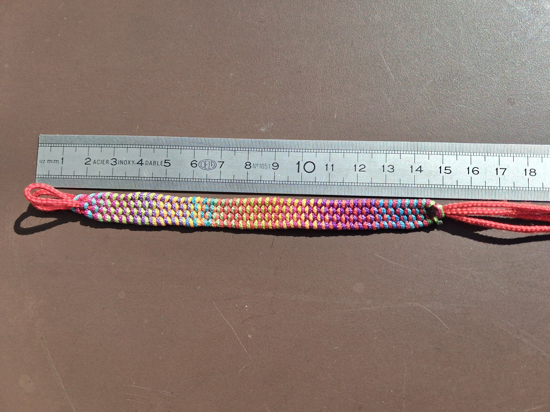 Bracciali & Braccialetti: NEU Stoff-Armband in Regenbogenfarben – Nuovo e nell'imballaggio originale da Wald ZH venduto da e8e 3