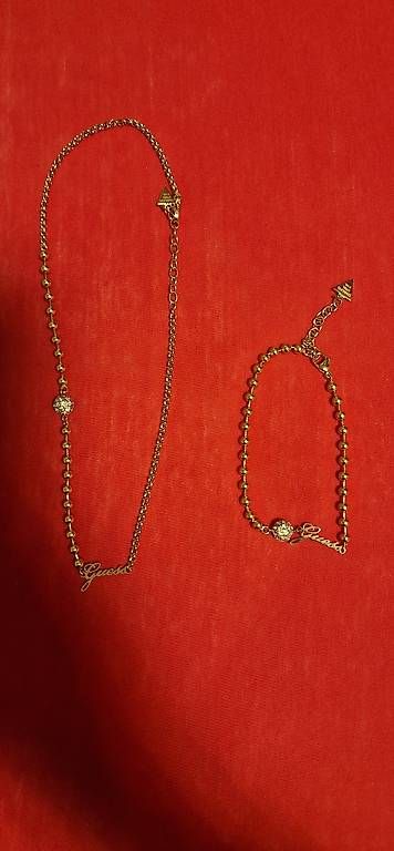 Portagioie: Bijoux en très bon état! – Usato da Lausanne venduto da mar_dm95 3