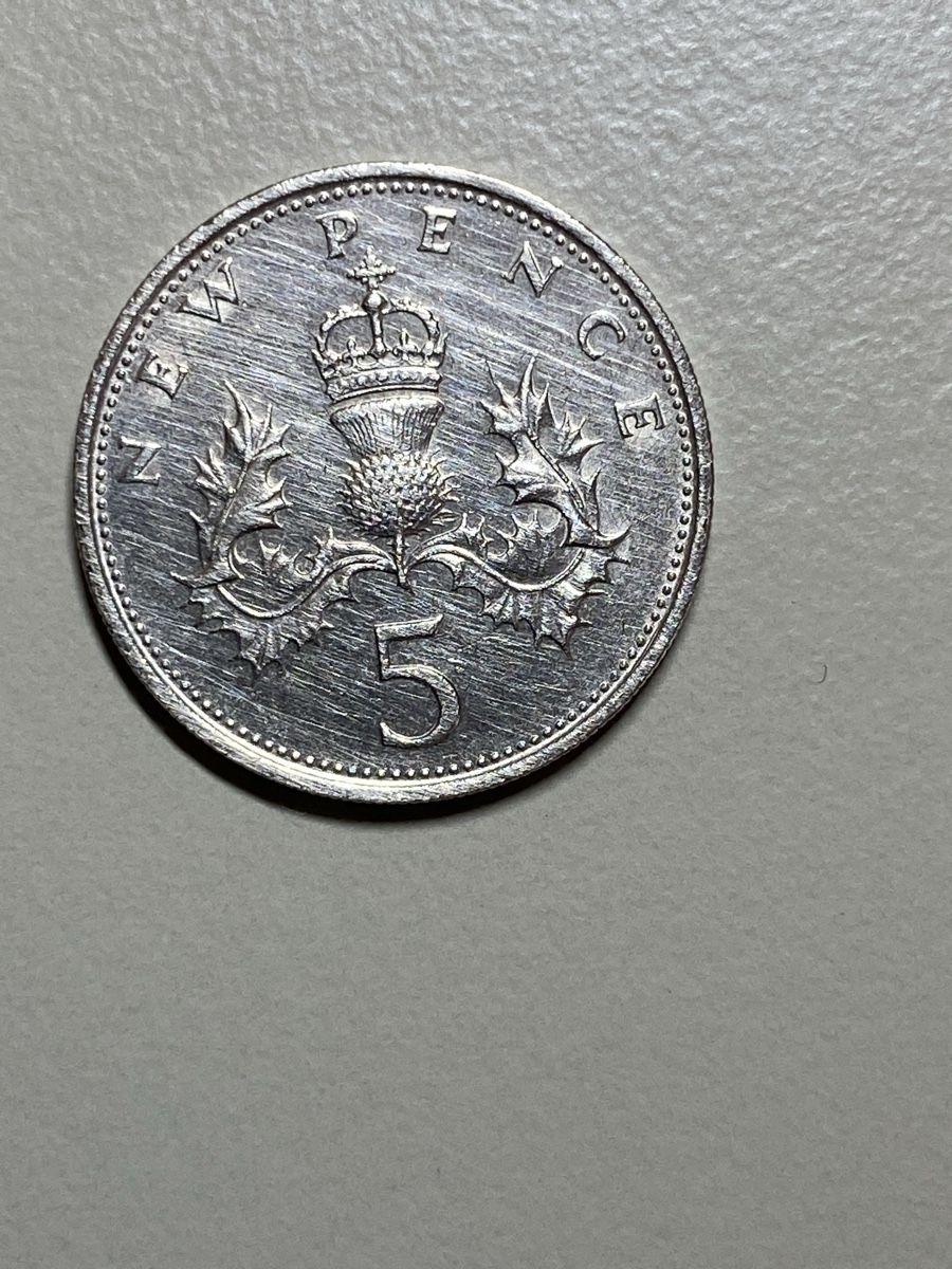 Tutti le monete: GB - 5 new Pence - 1970 – Usato da Payerne venduto da Mike1682