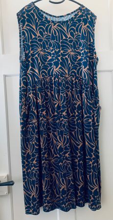 Sommerkleid, 100% Viskose, Gr. L