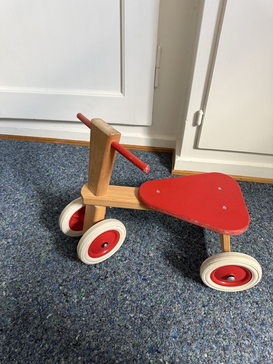 Veicoli per bambini: Holzroller Dreirad rot – Usato da Gerlafingen venduto da Humpty_3