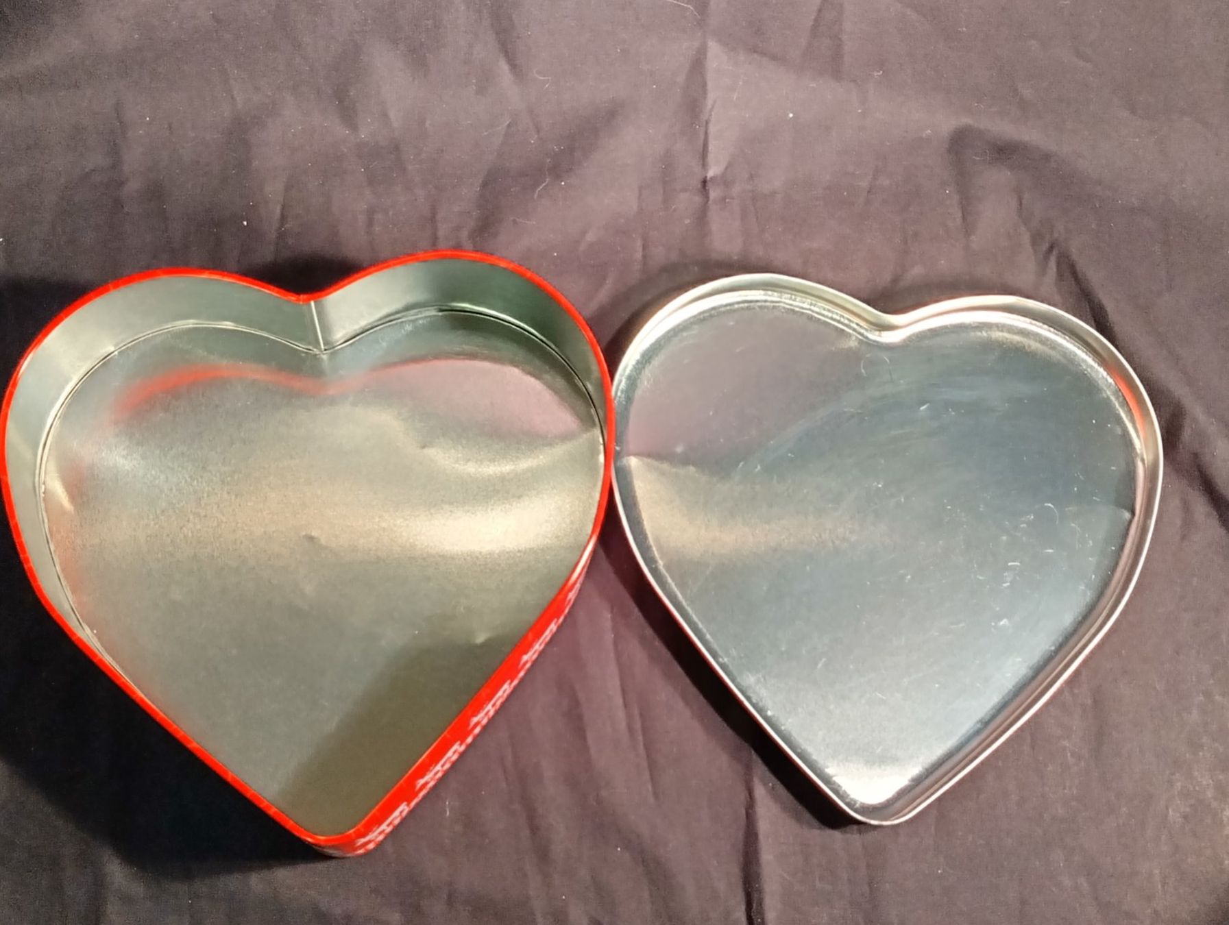 Sonstige Dekorationen & Accessoires: Blechbüchse Herz, 2 Hirsche – Gebraucht aus Bellach von JingleCherry 3