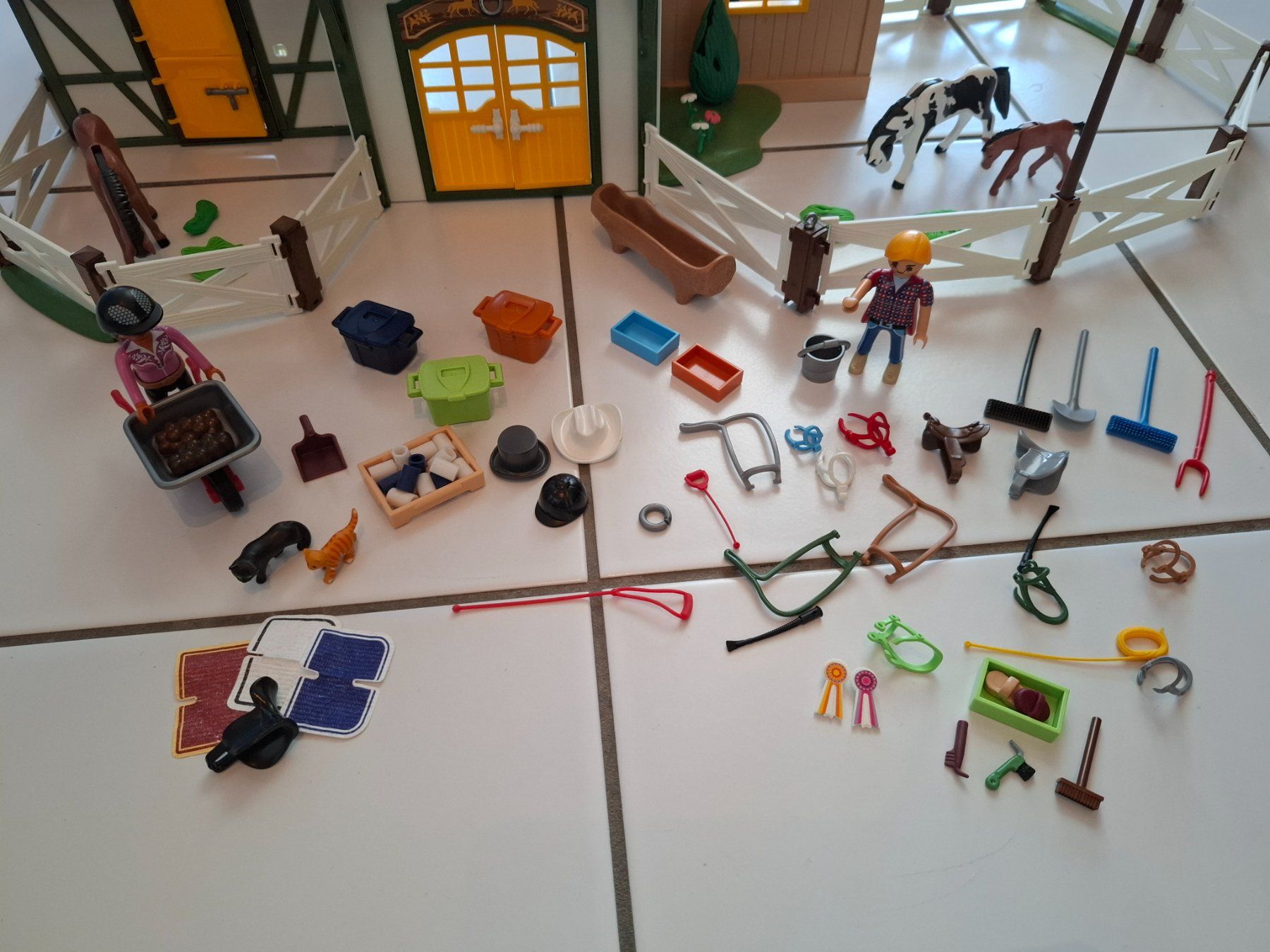 Playmobil Giocattoli: Playmobil Reiterhof – Usato da Baar venduto da aerdna84 1