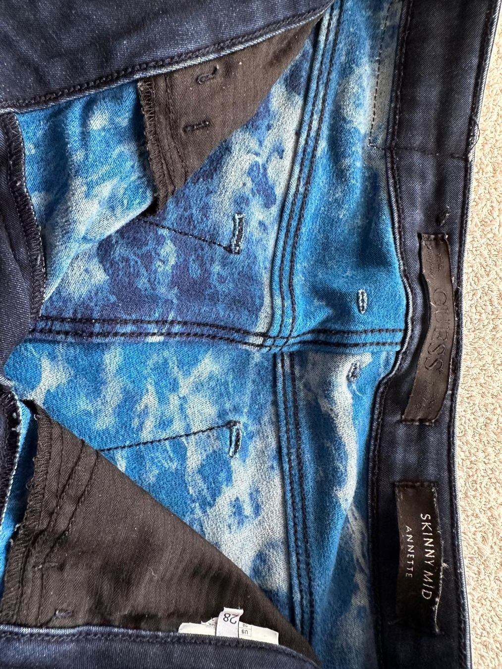Guess Jeans: Jeans avec interieur thermo – Usato da Courtaman venduto da Jardin1 2