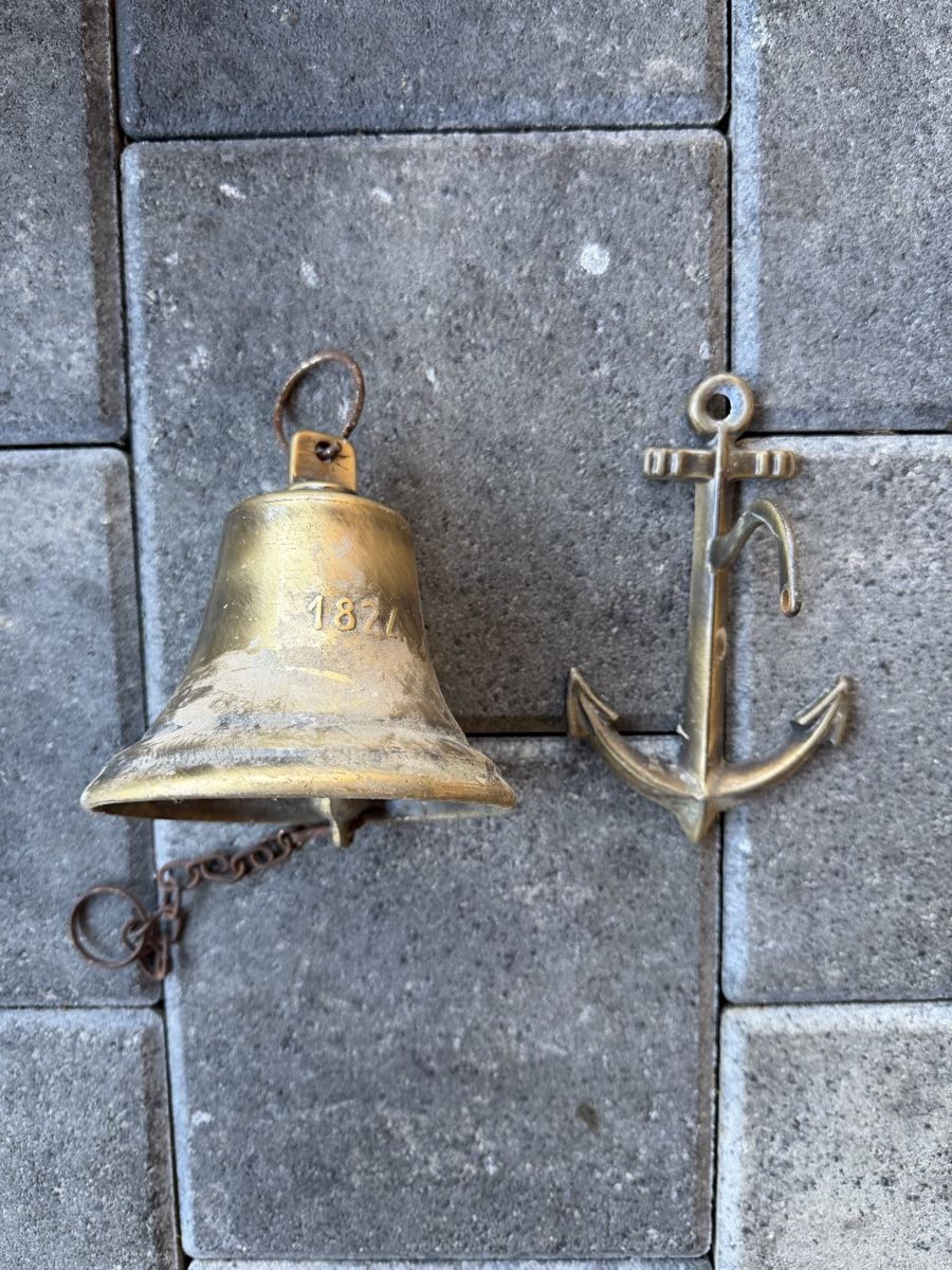 Glocken & Treicheln: Antike Glocke 1824 – Gebraucht aus Laupersdorf von asm_8v2t