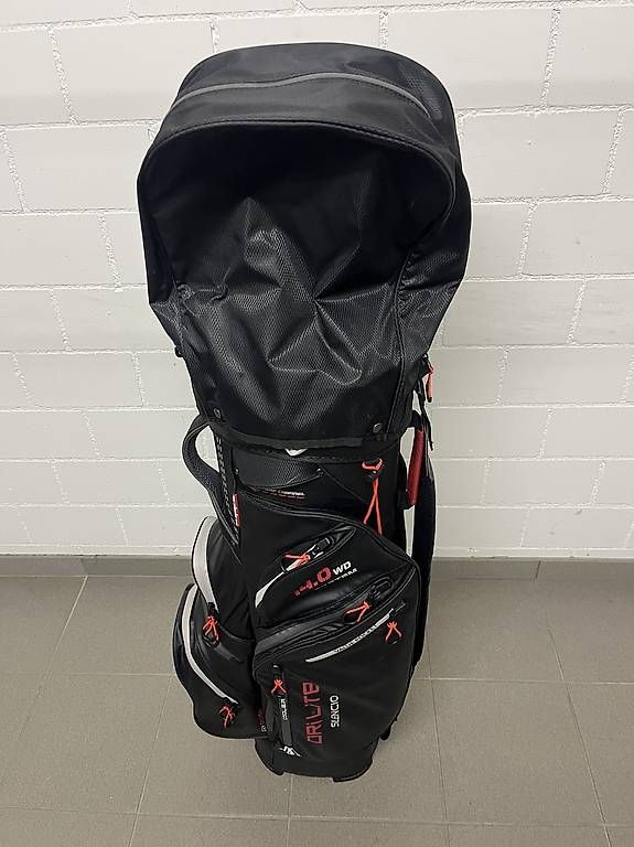 Sacs: Big Max Silencio II Dri Lite Cartbag black  – D'occasion à Kaiseraugst par RJ03 1
