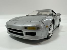 Honda NSX 1:18, silbrig-schwarz, REVELL 