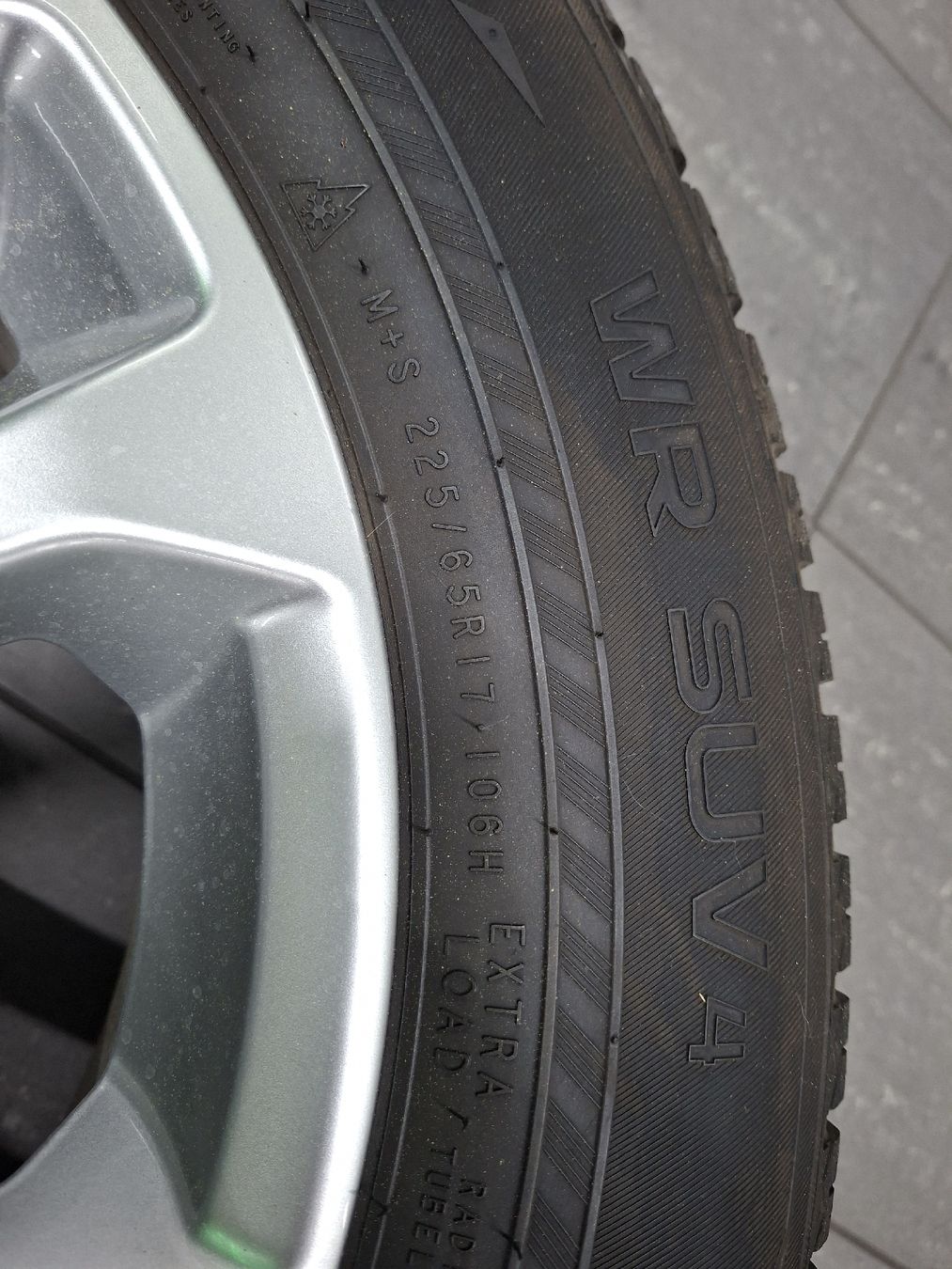 Ford Automobili: Winteräder Ford Kuga – Usato da Buchs ZH venduto da Giova.RM 4