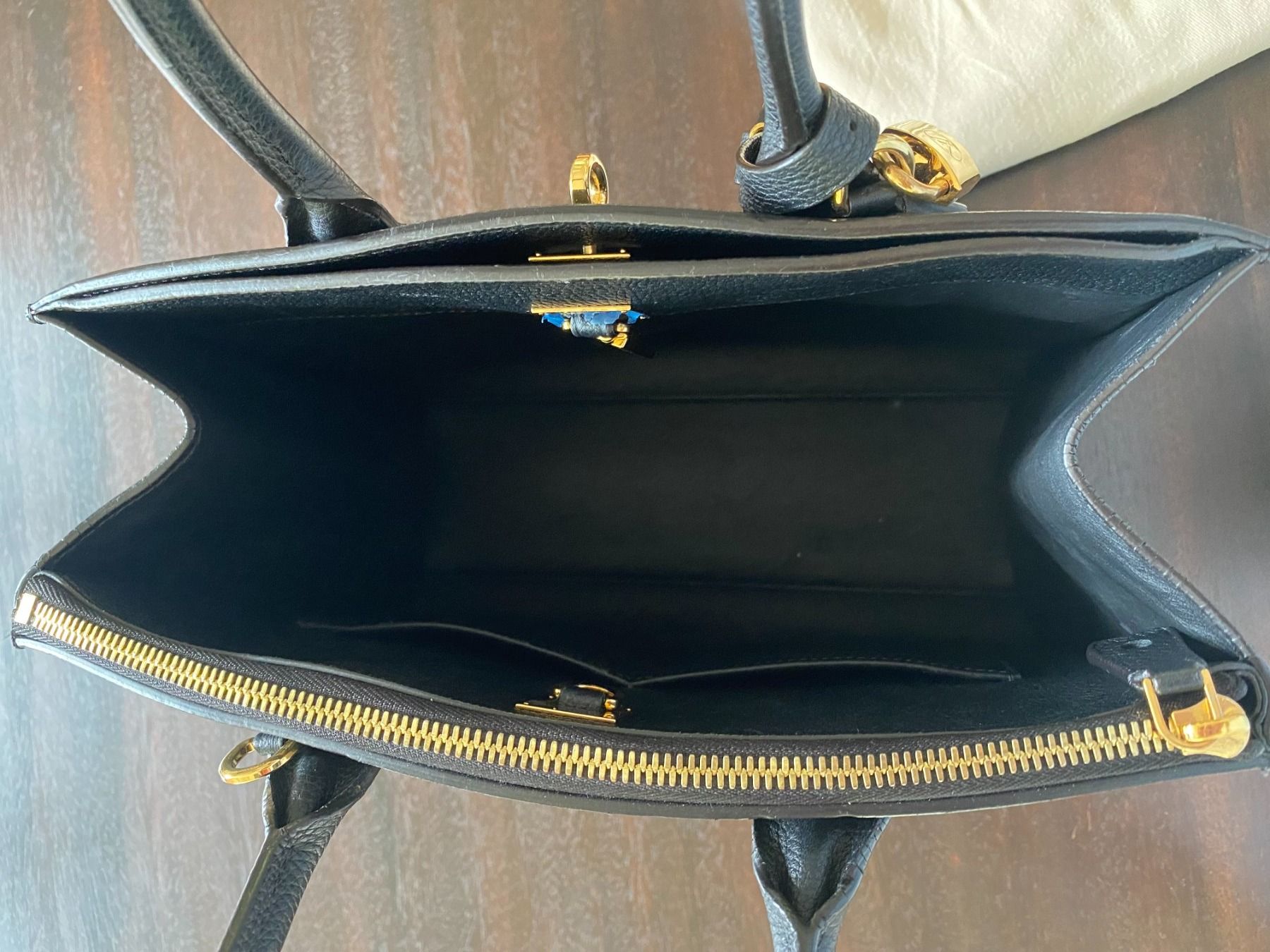 Louis Vuitton Borse da donna: Louis Vuitton Tasche City Streamer – Usato da Erlenbach ZH venduto da Tomkruise 6