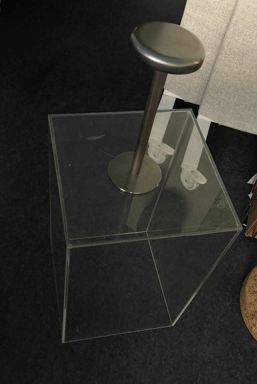 Altro in Decorazioni & Accessori: Plexiglas Podest Möbel Steller – Usato da Zürich venduto da felinecion 1